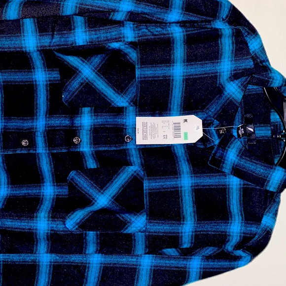 Amp button up (long sleeve) - Picture 3 of 4